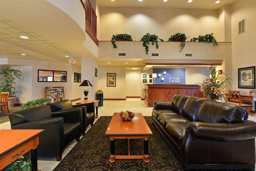 Holiday Inn Express Portland West/Hillsboro By Ihg Exterior photo