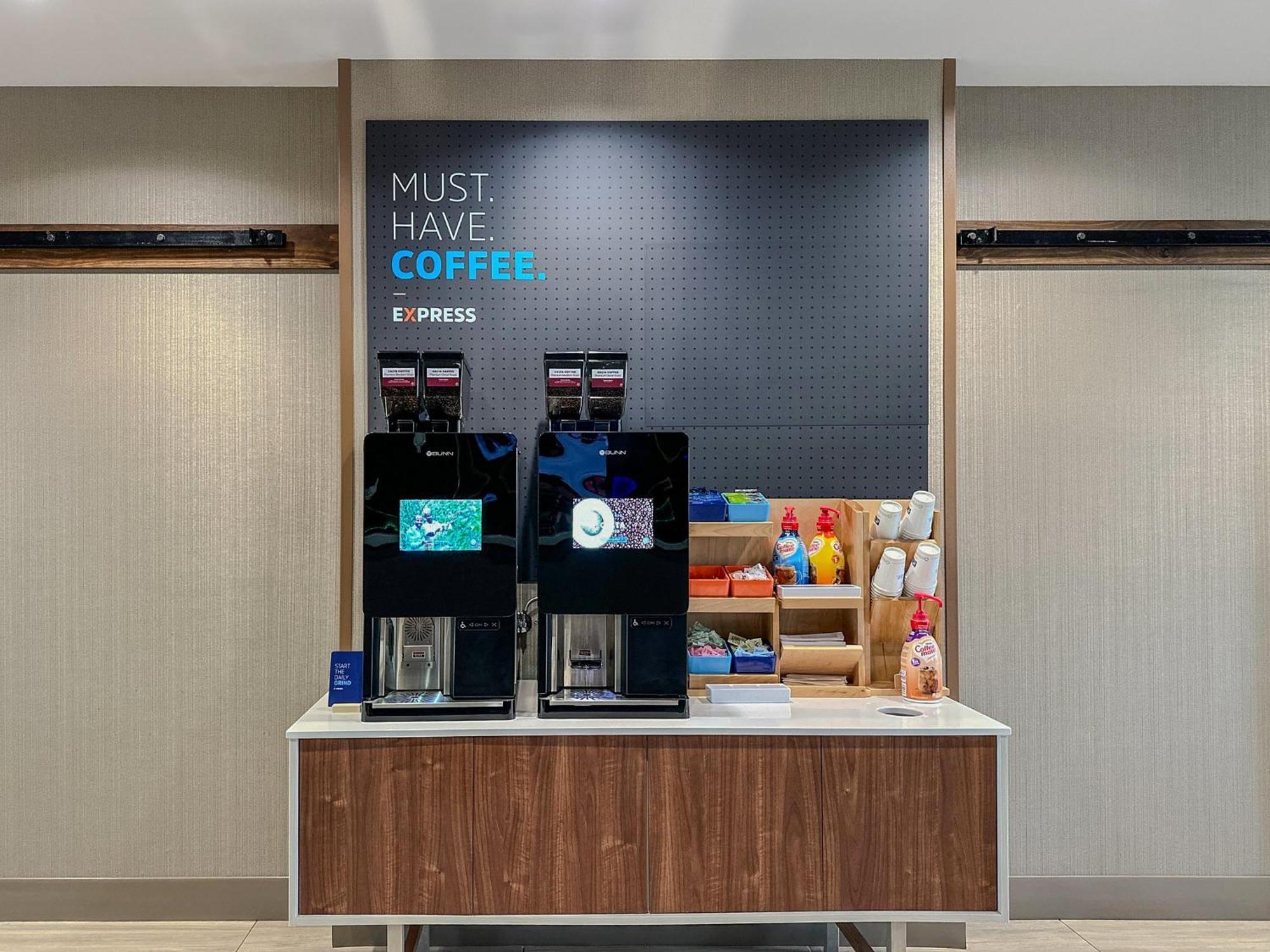 Holiday Inn Express Portland West/Hillsboro By Ihg Exterior photo