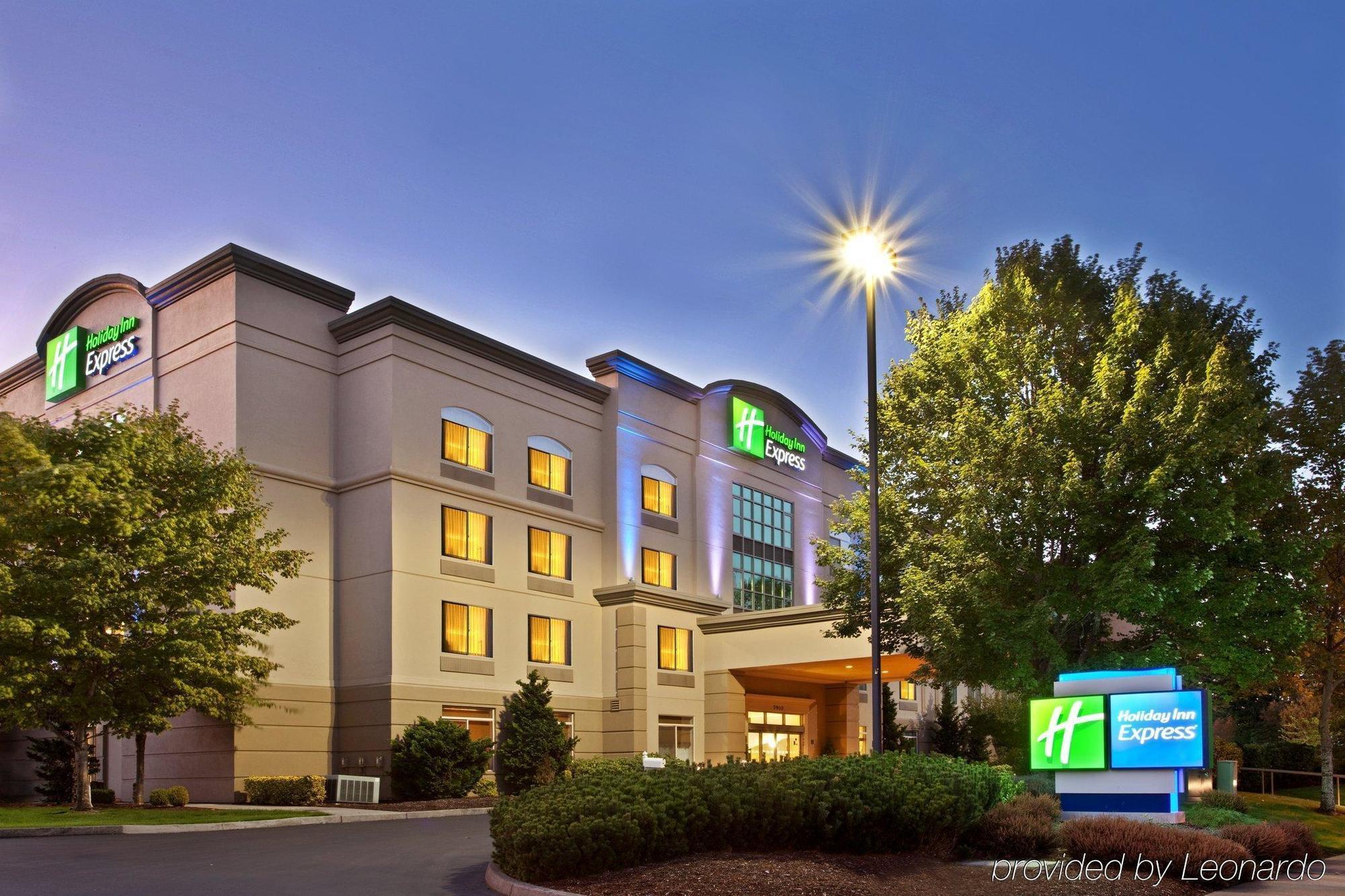 Holiday Inn Express Portland West/Hillsboro By Ihg Exterior photo