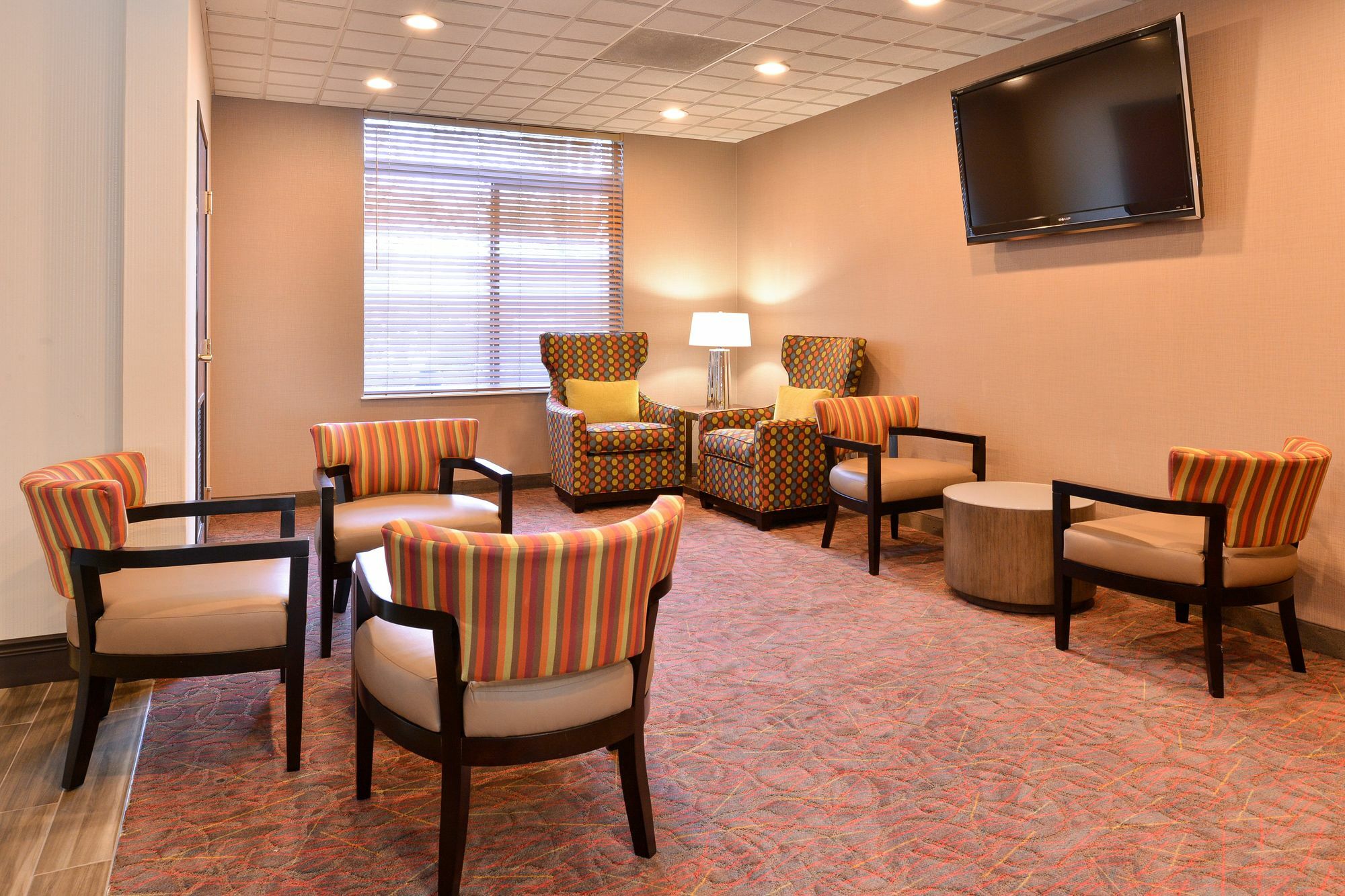 Holiday Inn Express Portland West/Hillsboro By Ihg Exterior photo